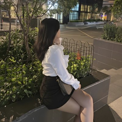 4him4her's profile picture. Elegance in design👗
Sharpness in finance💼
Speed on the road🏎
Calm in the mind🧘‍♀️ 
— Living high quality🇻🇳