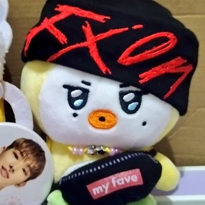 cybillyao's profile picture. exoL🐋
bana🍌
carat💎
nctzen💚
theb🐝
fantasy✨
goldeness💛
aroha✡️
atiny🏴‍☠️

multi 🫶

https://t.co/qUHj24sx8i