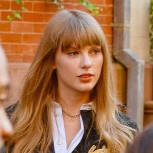 smlpmdn's profile picture. Pop culture enjoyer