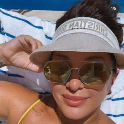 camillaHughes09's profile picture. Nature Hiking Animals traveler Family….Todos estamos aquí con un propósito. Never lose your smile 🙂🏡🐶🎈