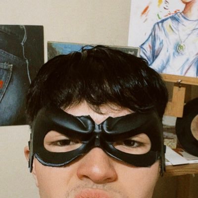 yorran_com_h's profile picture. física o car4lho eu sei desenhar e sou gostos