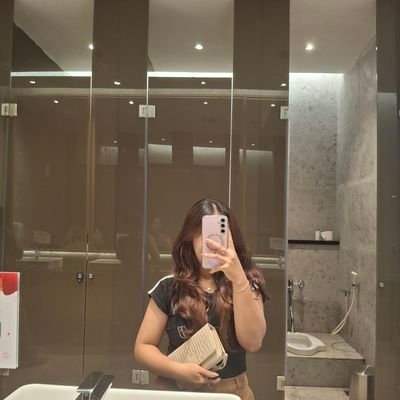 mdetyyg18's profile picture. Just call me Ty~ My🌍BTS

📙Wattpad: @myg_xxlra