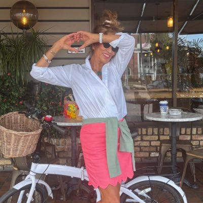 SDinovan2356's profile picture. Born to spread peace, love , harmony. & save Mother Earth.