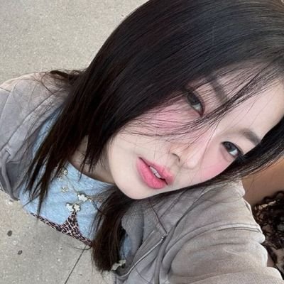 Yononchae's profile picture. “a pink cupcake doesn’t count as calories if you eat it with love,” mehfluencer once said. ˆ𐃷ˆ