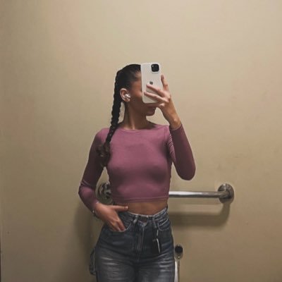 _pabliine's profile picture. blessed/24