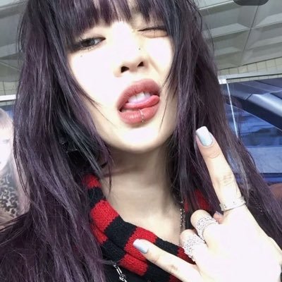 aideulize's profile picture. 