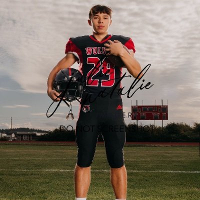 LEBlas2028's profile picture. Philippians 4:12-13 
‘28 LB/RB•5'10.5” 194lbs • 4.0GPA
Bench:205lbs 40:4.85 B.Jump 97” shuttle:4.62
Coupeville Wolves sqt:315 DL350
liam.blas@recruitinginfo.org