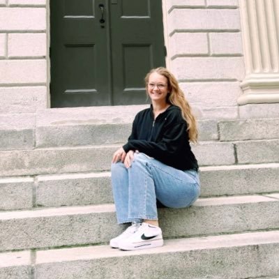 mommatofour_'s profile picture. charlie jane 02/23/17-05/04/17 • mom to four girls, wife and ICU nurse