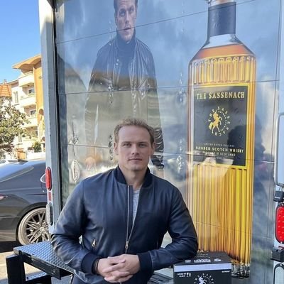 Sam_heughan6785's profile picture. Back_up account