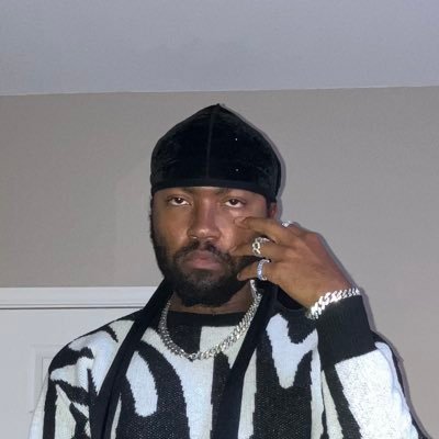 sznu_'s profile picture.