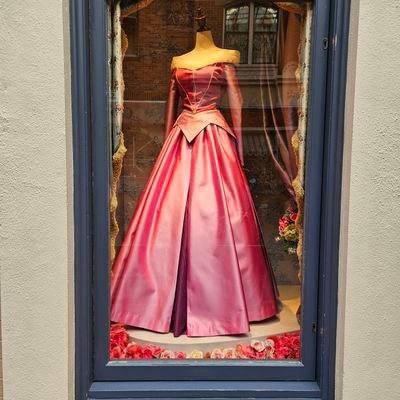 Reep_Disney's profile picture. 20↑ 165cm+厚底/来年からコスプレ初心者🔰になる人間/イズマ マレフィセント オーロラ姫(森の中で暮らしてる時の服) エペル スカリー リリア推しです！
無言フォロー、だる絡み(特にこっち)失礼します🙇‍