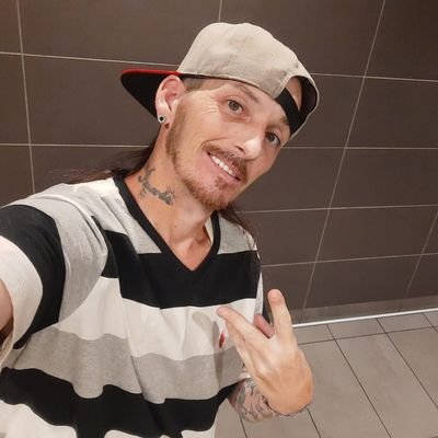 EstepJonathon's profile picture. Tryn 2 do my thing while I'm here on this KrAzY thing we call 🌎