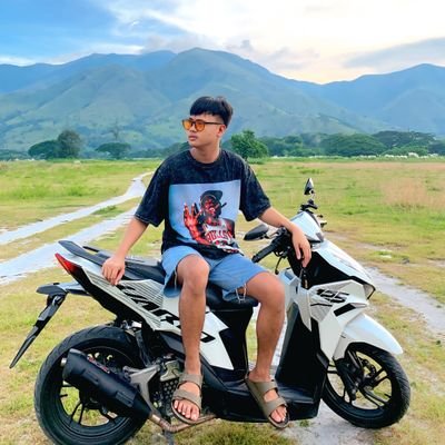 httpcarloph's profile picture. 