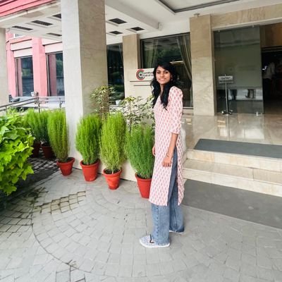 Swarnima_Ti25's profile picture. Phd Is Going On ( Atmospheric) Journalism, Plasms, Traveling,
काशी को सजाया था, अवध को सजाया हैं, अब श्री राम को नमन करके मथुरा को सजाना हैं। जय घोष लगाना है🚩