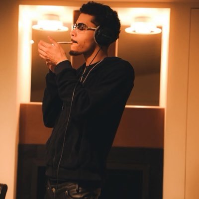 KIock19's profile picture. 