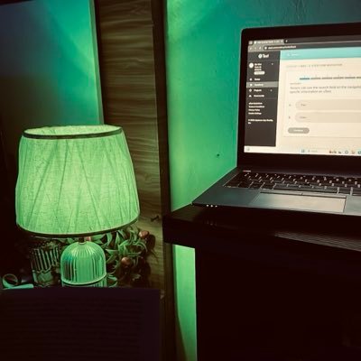 xiao_swanx1's profile picture. Creating vibes. Sharing thoughts. Building a community.