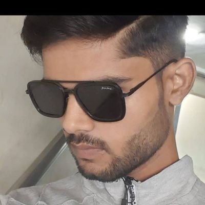 MpraveenY's profile picture. Yadav_G