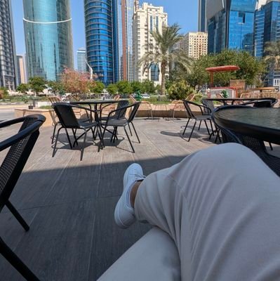 bottom_974's profile picture. 