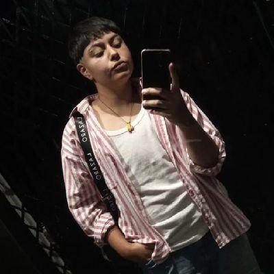 brokenwxlls's profile picture. birra barata y mala en lata mas la planta santa esa, la que calma el cuerpo y te lo desestresa

he/they