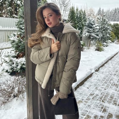 AnnaChristy_'s profile picture. 🌴 Vancouver, Canada/Pharmacist ☀️ Christian 💕 Bible ✝️ School Choice Advocate 📚 Election integrity will save our great nation. X is for new media