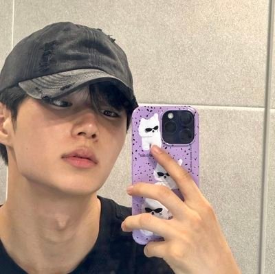 onyour__mark__2's profile picture. ૮ ࣪˖  𝓶𝓪𝓻𝓴𝓯  ಇ. 𝒸𝒶𝒾𝓃𝑒𝓂𝒶𝓉𝑒𝓈⋆ ꜝꜞ 🐯 ᳝๑ ࣪