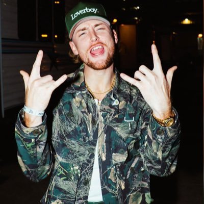 Teamzimmermanby's profile picture. ⚡️Also Known as BZ ⚡️・Mark 9:23・ The "DIFFERENT NIGHT SAME RODEO" Tour Tickets on sale now 🤠👇