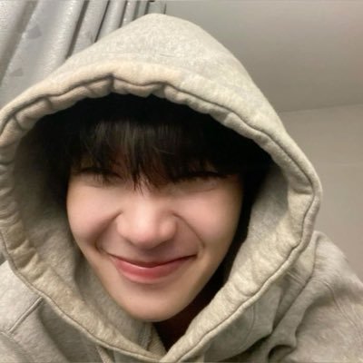 aklpchan's profile picture. 23 | we are one | โอ๋ ๆ | 657