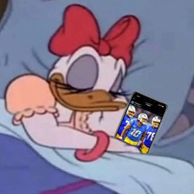 modernmeduza's profile picture. 🌊 made of the sea & stars✨