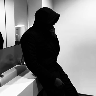 ymbeez's profile picture. 