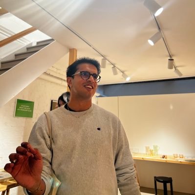 s4h3j_'s profile picture. 26 🏳️‍🌈