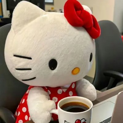 Eepoolo503426's profile picture. 生活の煩雑さを捨てて、外に出かけ、持ち帰るのは自分自身のユニークな記憶です