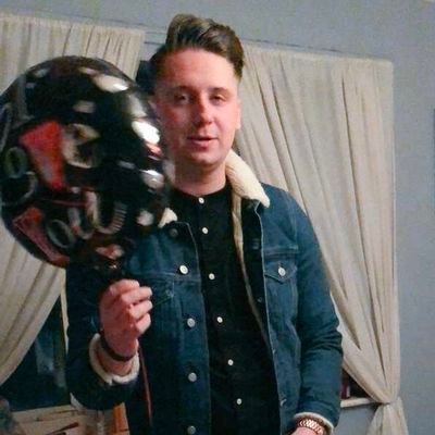 toonytim44's profile picture. Sugar Ray Robinson is my hero. Jack Hovell is a poof.