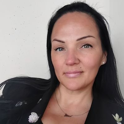 MeuronenJenni's profile picture. 💎 Siivouskuningatar
💚 Adhd & mielenterveys