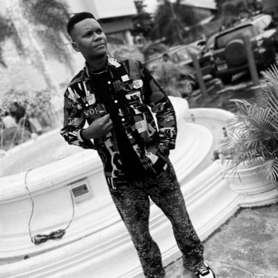 King_Okeyy's profile picture. Registered Nurse💉|Poet✍️|Gamer🎮|Pianist🎹|Life is for the living...🥂