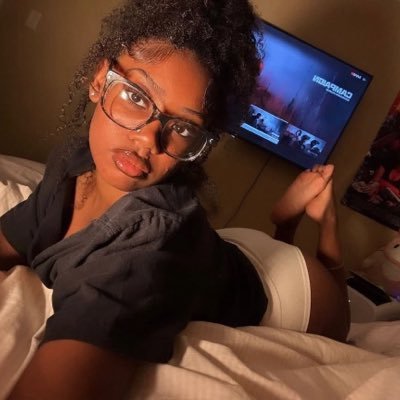 rpaigavan's profile picture. |Am down for Fun|, |Flirt first🥵|, ask questions later 😉| Soft lips, sharp mind, hidden fire |🥵❤️💦