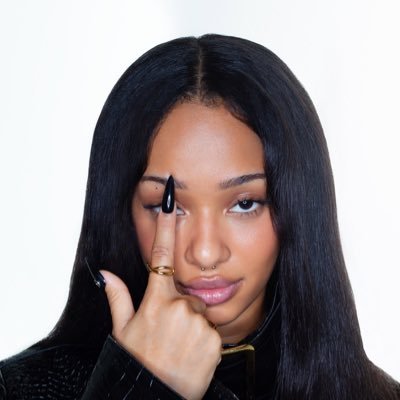 dearkatz's profile picture. pushing the dearkatseye agenda