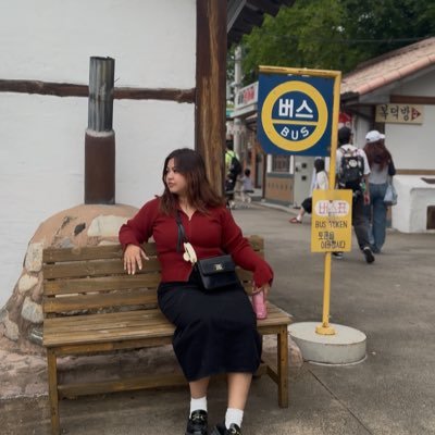 aimaybact's profile picture. brain dump •᷄ɞ•᷅