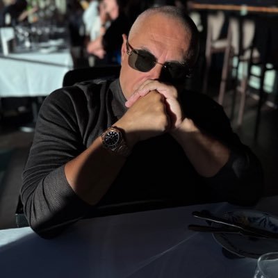 YigitYAPAR's profile picture. 