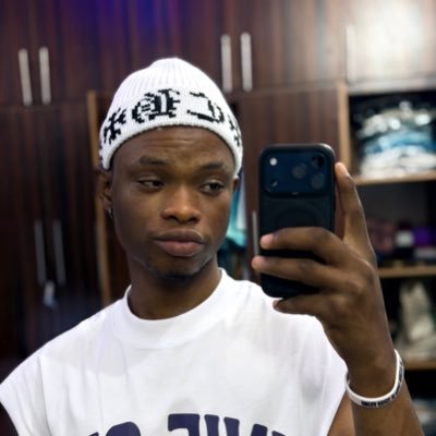 iam_brightstar2's profile picture. 🅶🅾🅳 🅵🅸🆁🆂🆃📿
最好的尚未到来💯