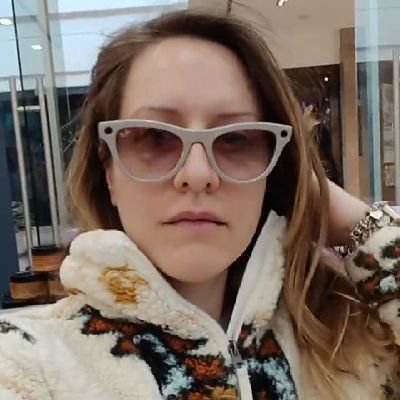 gisela421252's profile picture. 