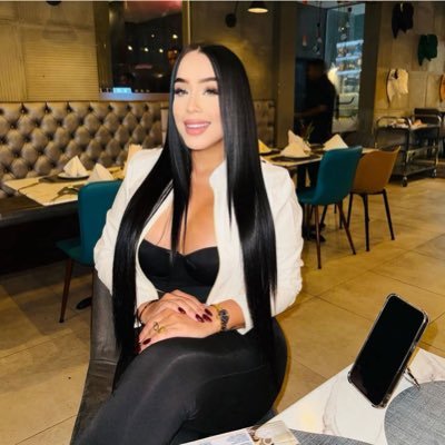 laurinehay31's profile picture. Understanding life worth risky enough.