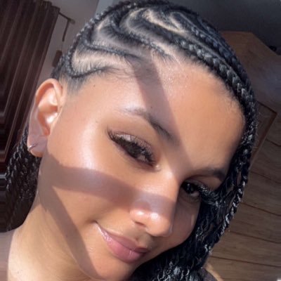 lisahaperr's profile picture. ❤️Follow your dreams everyday ! if it makes you nervous following them they are probably worth it ❤️