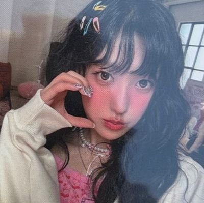 yvescrunch's profile picture. beep beep beep my love love love its you! you!! ~♡