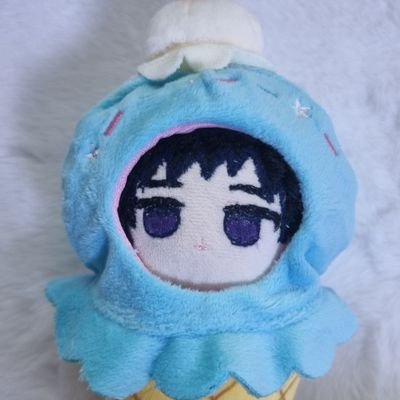 Yuung_0911's profile picture. 융 | 成人 | 커뮤&사담 | 잡덕이라 트친님의 싫어하시는 장르를 좋아할 수 있어요 | 이별은 블언블 | 탐라에 안보인다 싶으면 바쁜 겁니다

덕질/2차그림계 : @Yuung0911