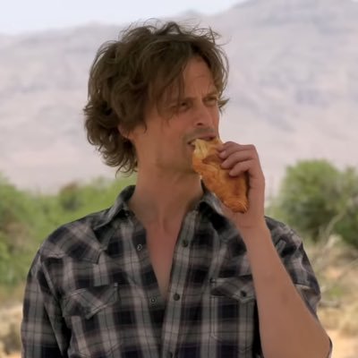 Sp4cerrr's profile picture. Certified fool⋆｡𖦹°‧★ he/him ✩₊˚.⋆ “I know what it’s like to be afraid of your own mind”⋆⁺₊✧