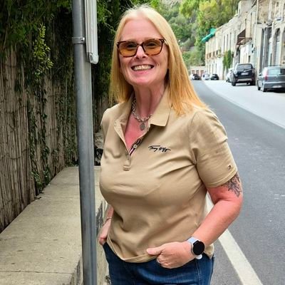 GingerJulie999's profile picture. Menopausal,Lymphoma & Womb Warrior. #999Family🚑💚💙❤🚑 #AutismAwareness #BloodCancer #IsolationNation