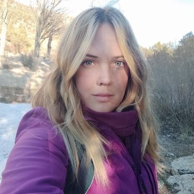 RavenWrgs's profile picture. Belle et Rebelle ❄️ Mi tranquilidad no es negociable