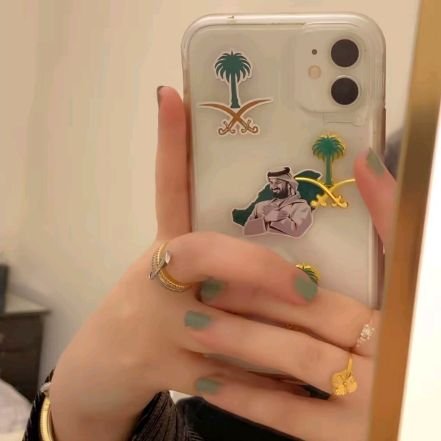 Alb_Tooll's profile picture. الأشياء التي تلفت القلب  
أجمل ألف مرة من تلك التي
تلفت النظر  ....♡