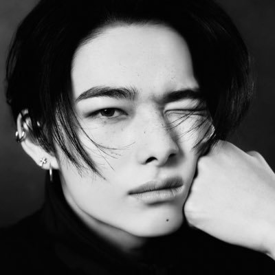 nnkeus's profile picture. no thoughts head empty just #엔하이픈
