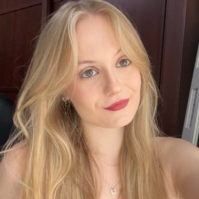 Mariarc_01's profile picture. Ciencias ambientales 🦋  otaku 🚿  MAES ⚛️ Opositora por desgracia (nunca por suerte)